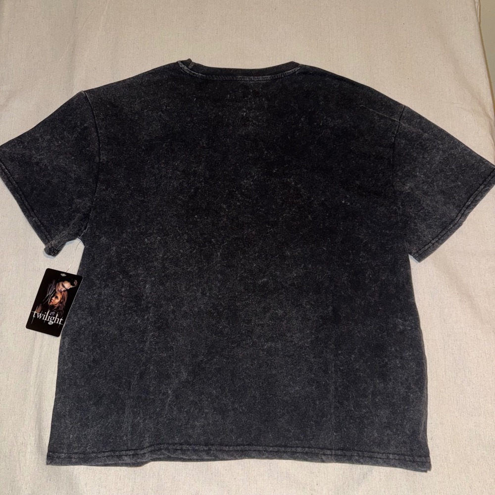Twilight Saga New Moon Graphic Tee Black Mineral Wash XL Bella Jacob Edward - Picture 2 of 4